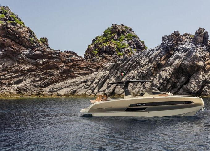 Invictus 320 GT NUOVA