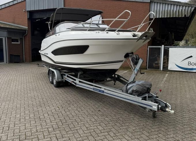 Jeanneau Cap Camarat 7.5 DC Serie 2
