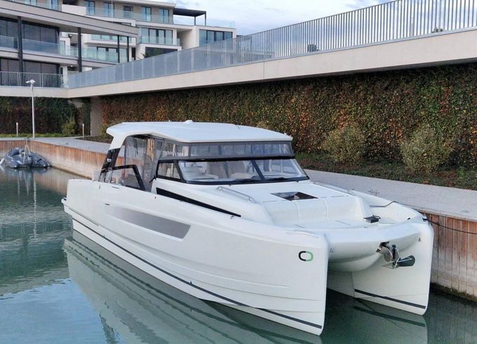YOT 36 Electric