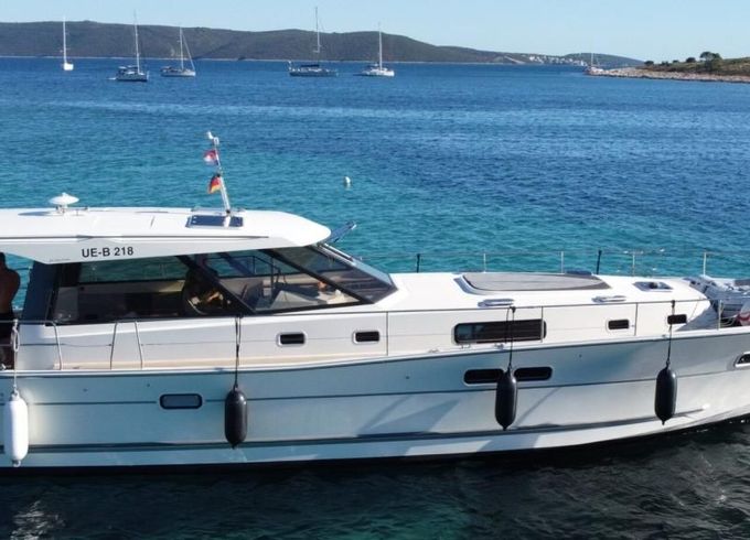 Delphia Yachts Escape 1350