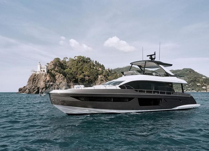 Azimut Fly 68