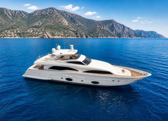 Ferretti Custom Line 97 2007 KEEN-SELLER
