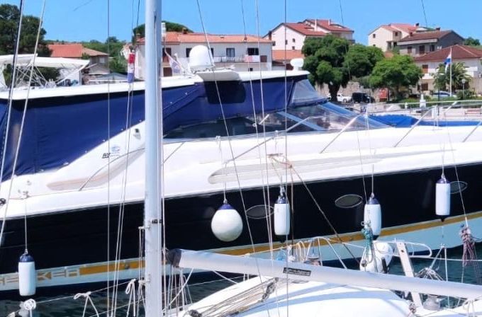 Sunseeker Camargue 51