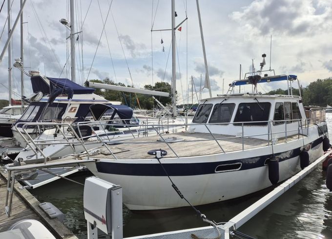 Bahama 35