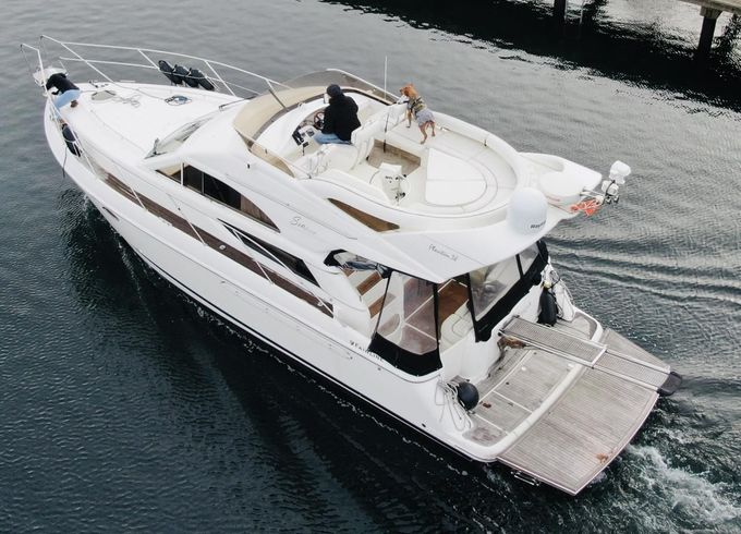 Fairline Phantom 38 Fly