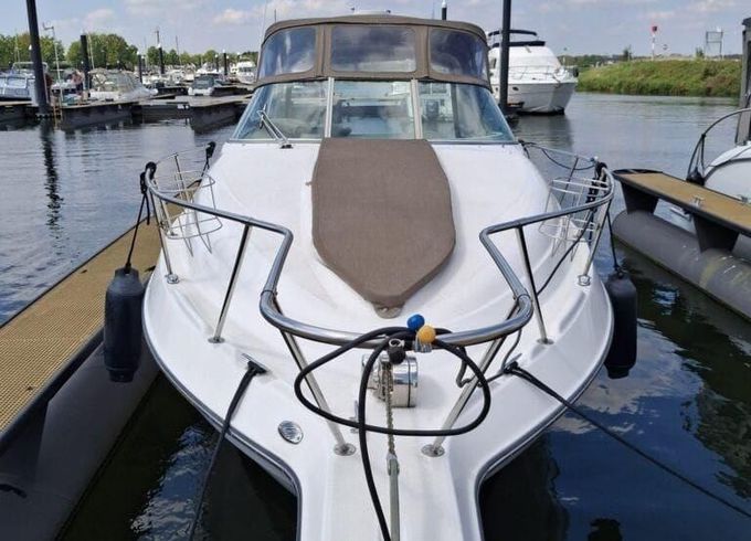 Maxum 2900 SCR
