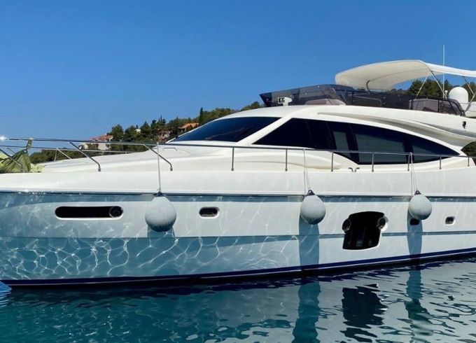 Ferretti 592 FLY - 2008