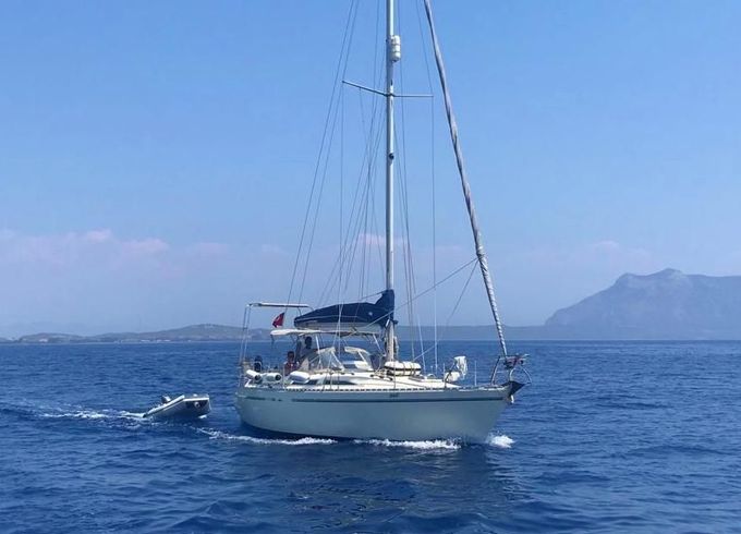 Marine Projects Moody 346 CC