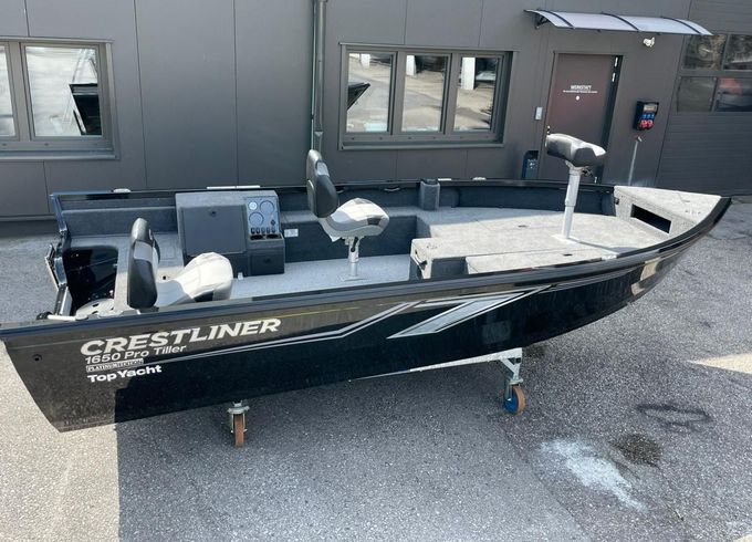Crestliner 1650 PRO TILLER