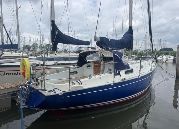 Contessa 32