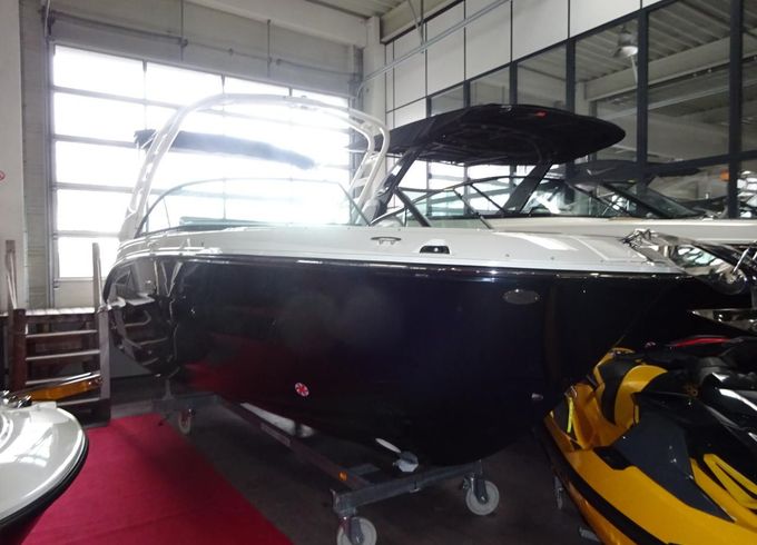 Sea Ray 230 SDXE