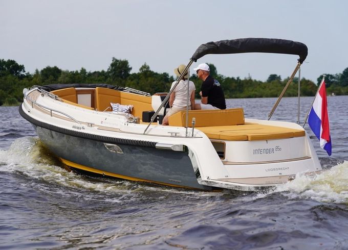 Interboat Intender 850