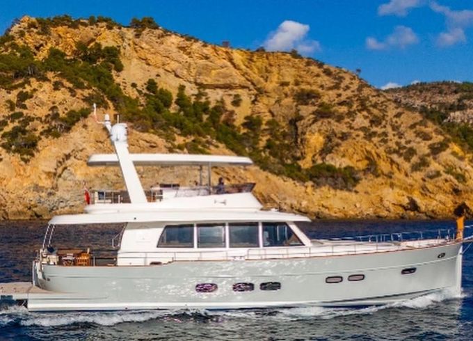 Sasga Yachts Menorquin 68 Flybridge