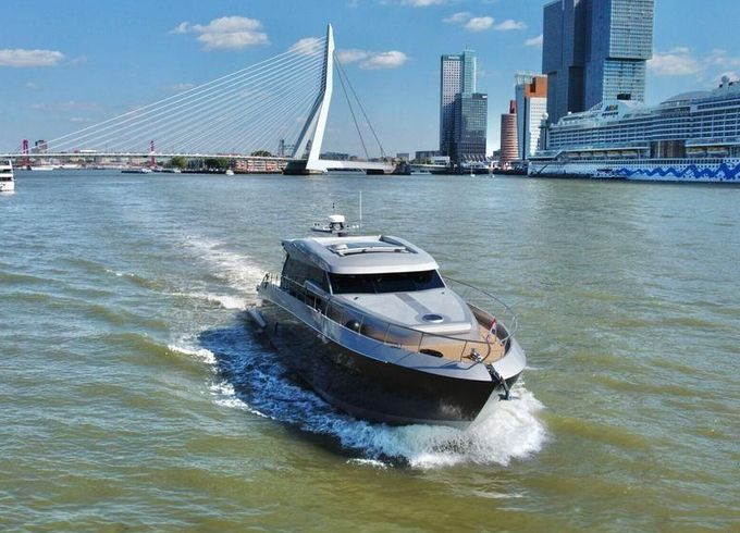 Van Der Hejiden Phantom 65