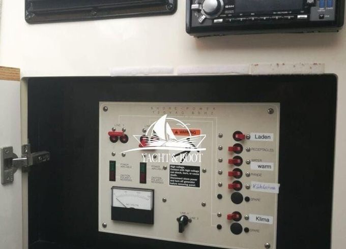 Maxum 2800 SCR