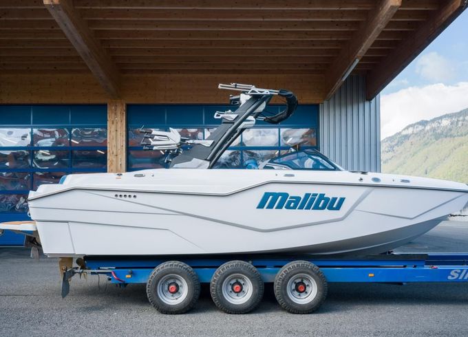 Malibu M230
