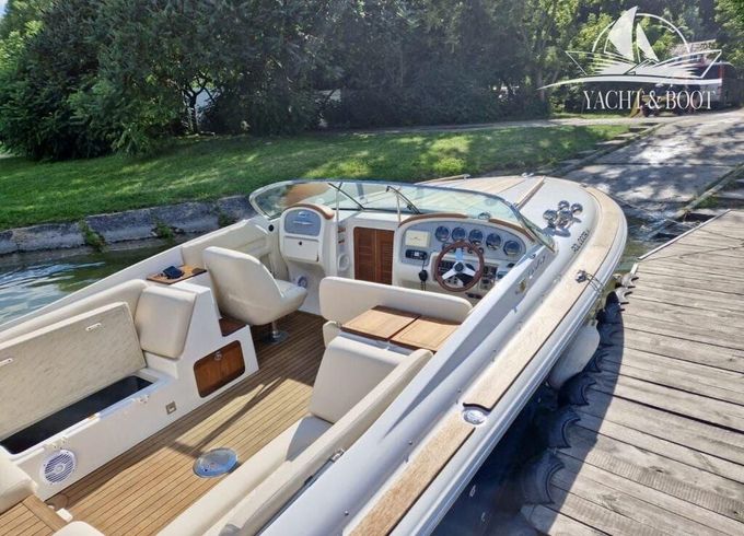 Chris Craft 28 Corsair Heritage Edition
