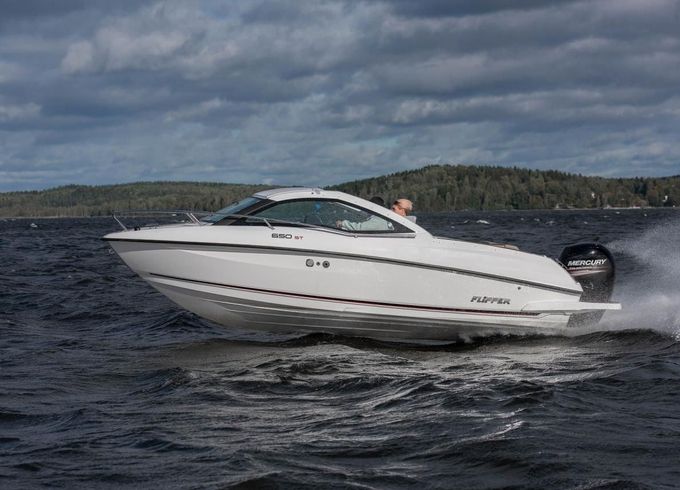 Flipper 650 ST
