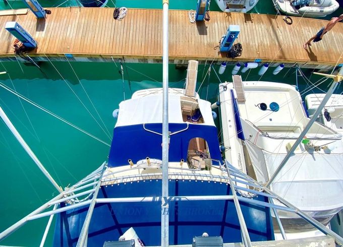 Hatteras 41 Convertible