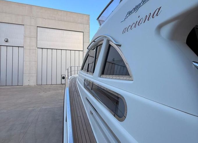 Portofino Marine 47 FLY