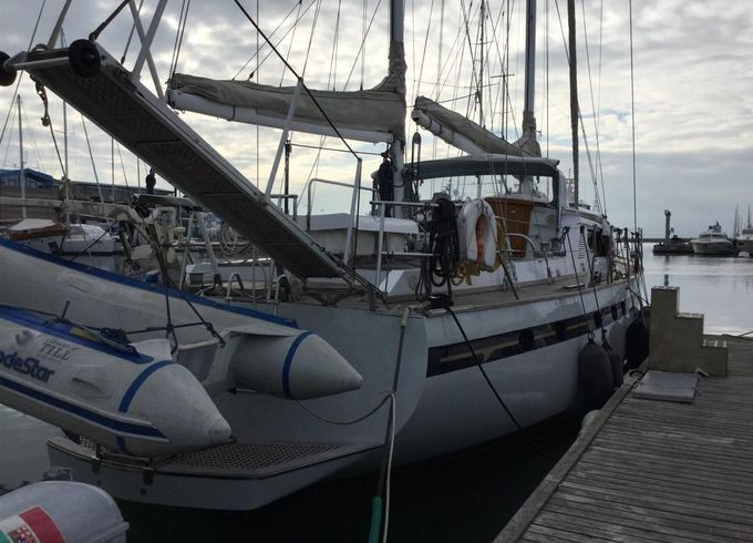 Benetti Sailing Division MOTOVELIERO