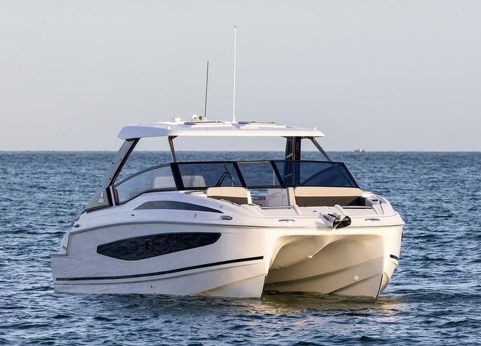 AQUILA 32 Sport