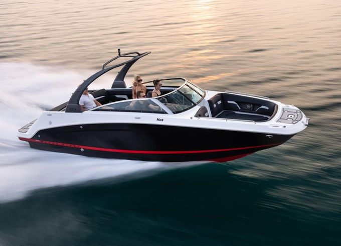 Four Winns HD3 Surf Edition