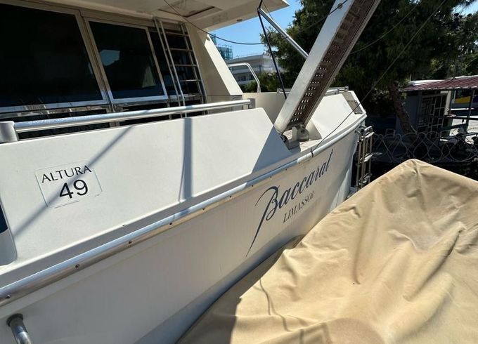 Ferretti Altura 49