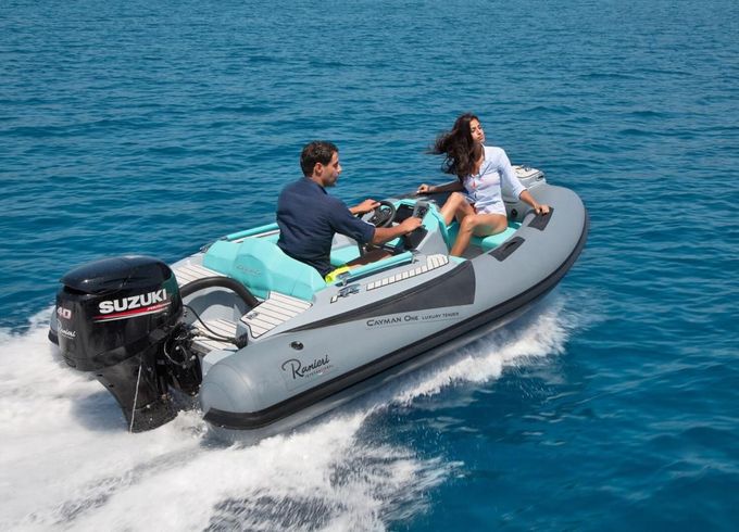Ranieri Cayman One Luxuary Tender