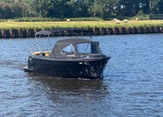 Topcraft 605 Tender