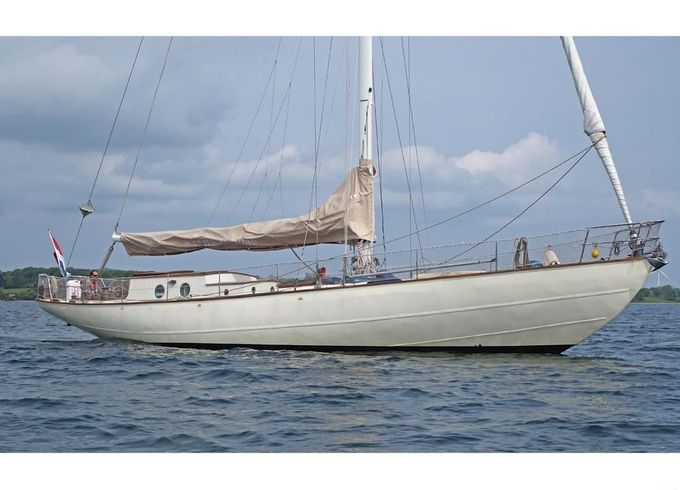 Guthrie Murdoch & Co W.R. Murdoch Classic Sloop 55