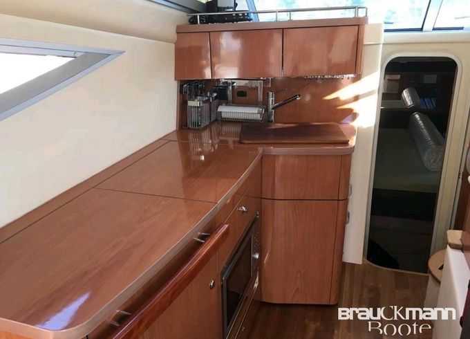 Sealine F 34