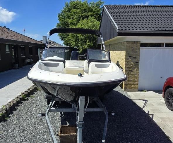 Bayliner Element e5