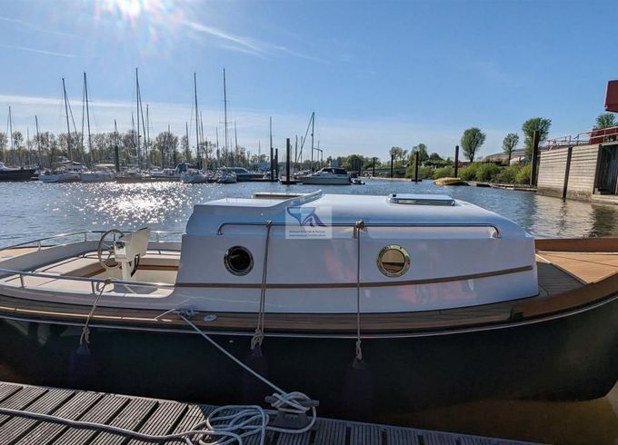 Yachtwerft Hamburg GmbH Elektro Tuckerbo