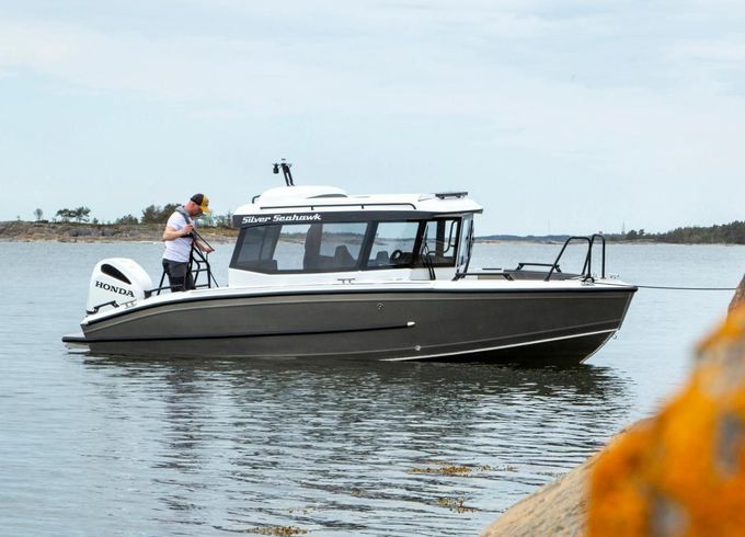Silver Seahawk Cabin