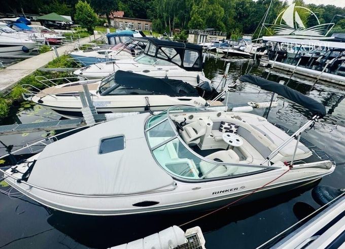 Rinker 246 Captiva