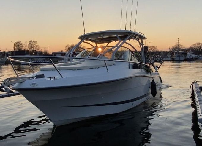 Hydra-Sports Boats 2500 VX