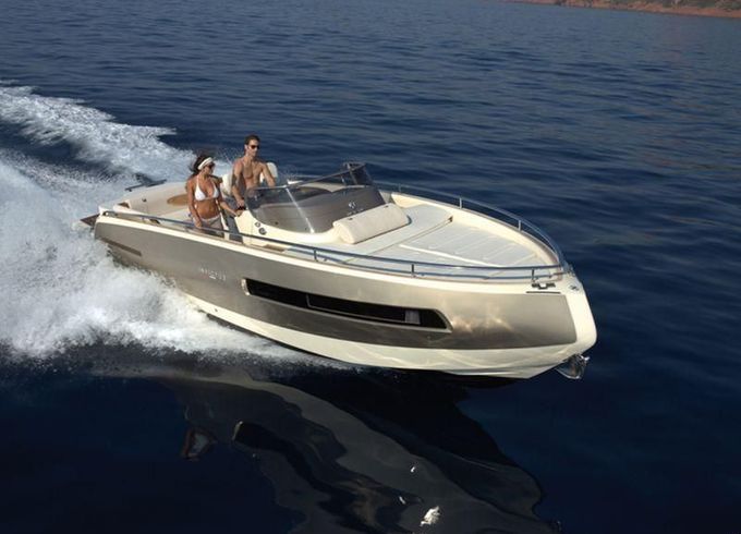 Invictus Yachts 280 GT