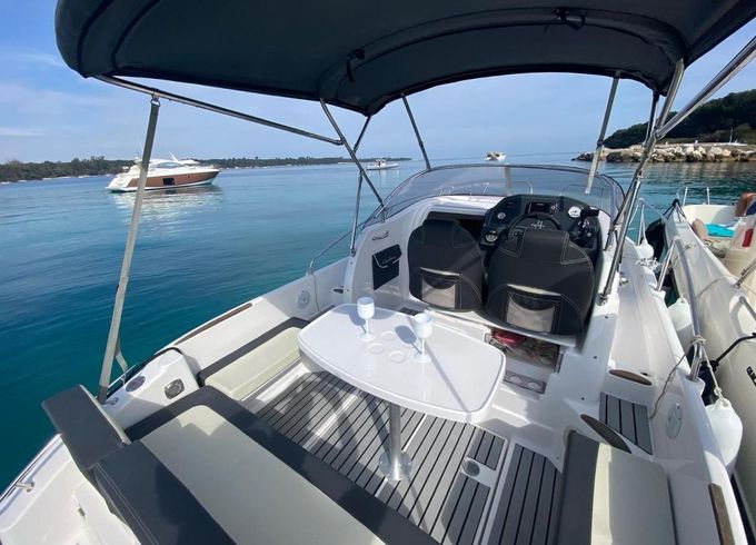 B2 Marine cap ferret 752