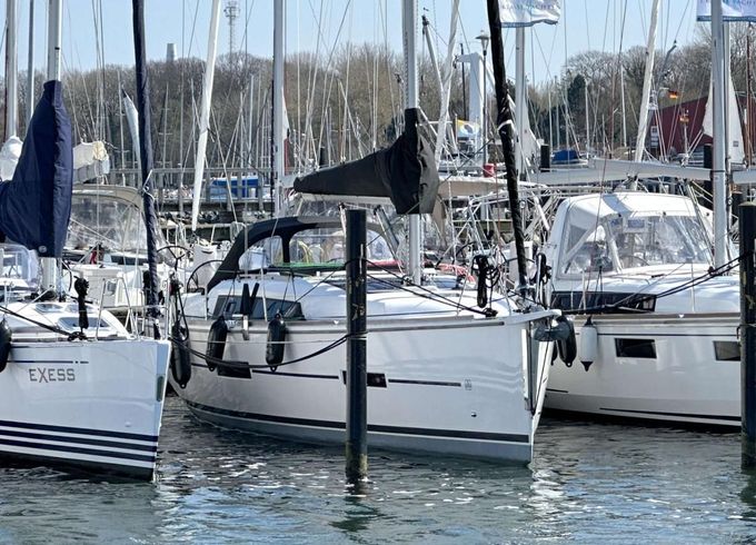 Dufour 382 GL