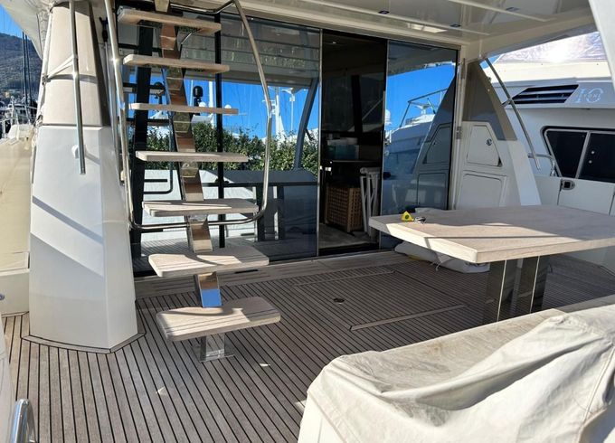 Prestige 680 Fly