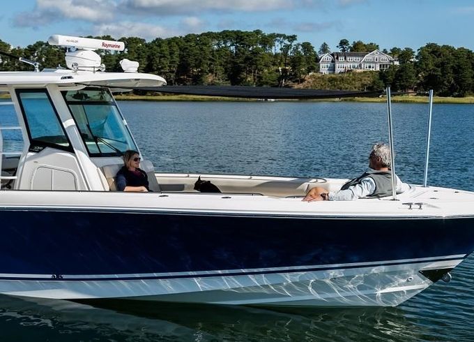 Boston Whaler 330 Outrage