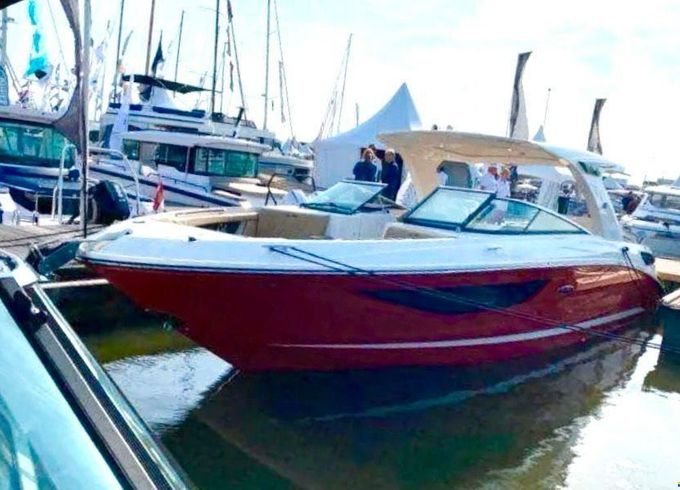 Sea Ray SLX 350