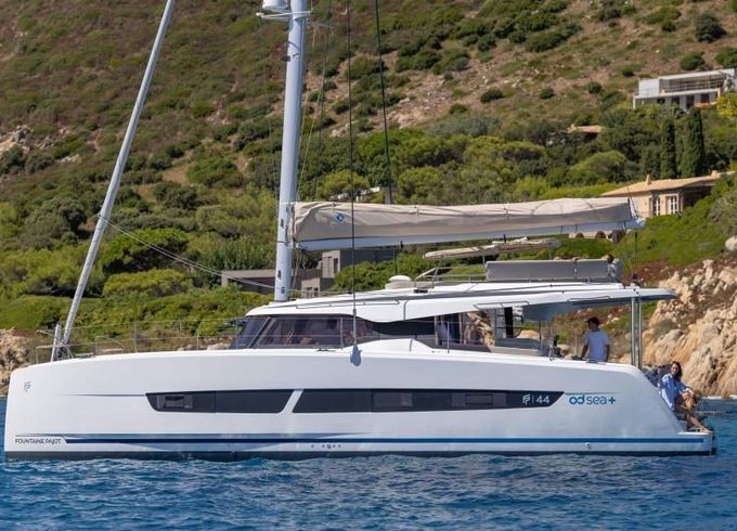 Fountaine Pajot NEW 44