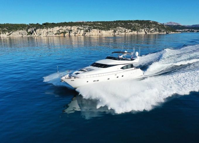 FIPA ITALIANA YACHTS MAIORA 20S
