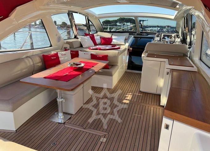 Atlantis 54