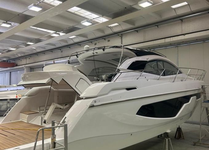 Sessa C44