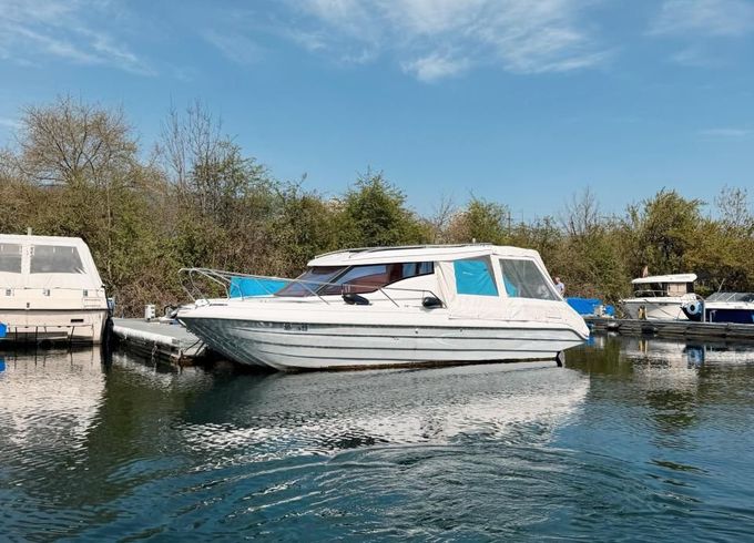 Swiss Cat 28 Pilot
