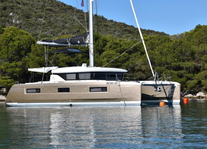 Groupe Beneteau Lagoon 46