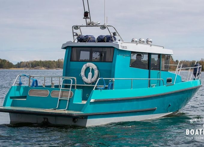 Brizo Yachts 28